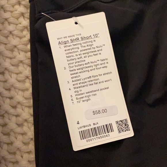 NWT lululemon Align™ Super High Rise Short 10" - Picture 2 of 3